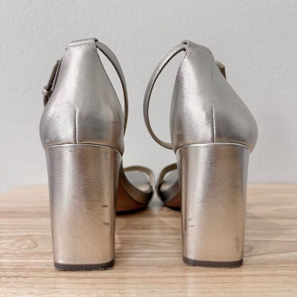 Naturalizer Women Size 9W Joy in Silver Sand Slip On Pump Heels - Picture 7 of 15